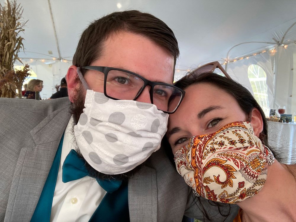 Autumn-Wedding-Outfit-Masks